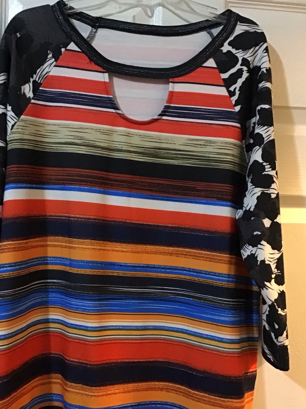 Women's Multicolor Striped Keyhole Raglan Top - Picture 3 of 3